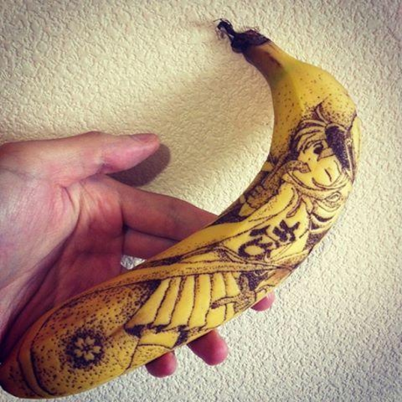 Amazing drawings on bananas Amazing drawings on bananas