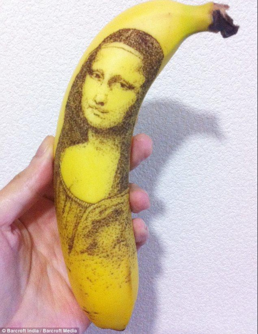 Amazing drawings on bananas Amazing drawings on bananas