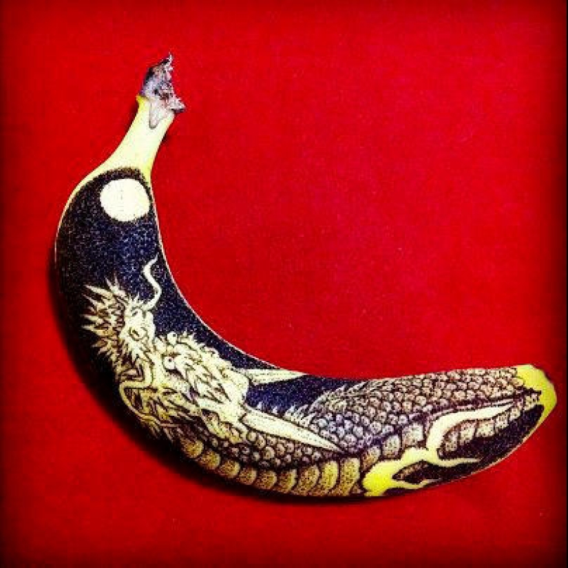 Amazing drawings on bananas Amazing drawings on bananas