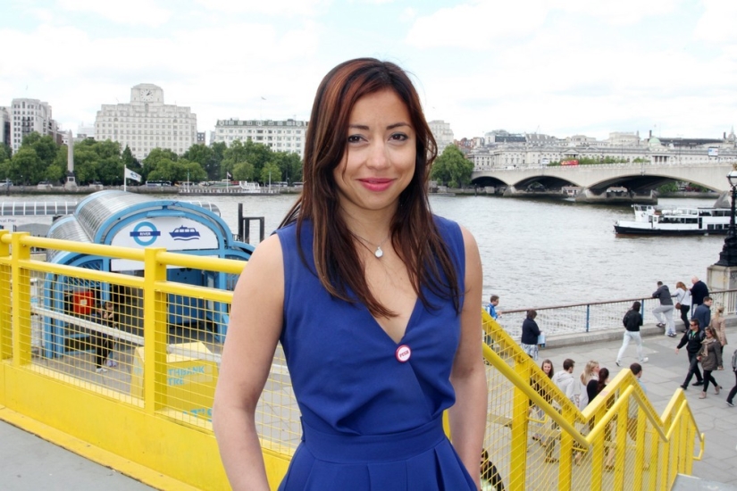 Amazingly flexible and sexy snake girl Leilani Franco