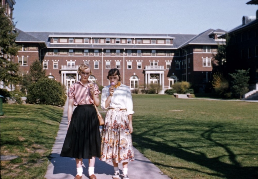 America 50s in color