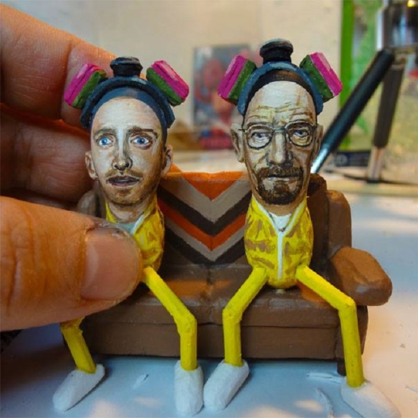 American creates ingenious figurines from peanuts