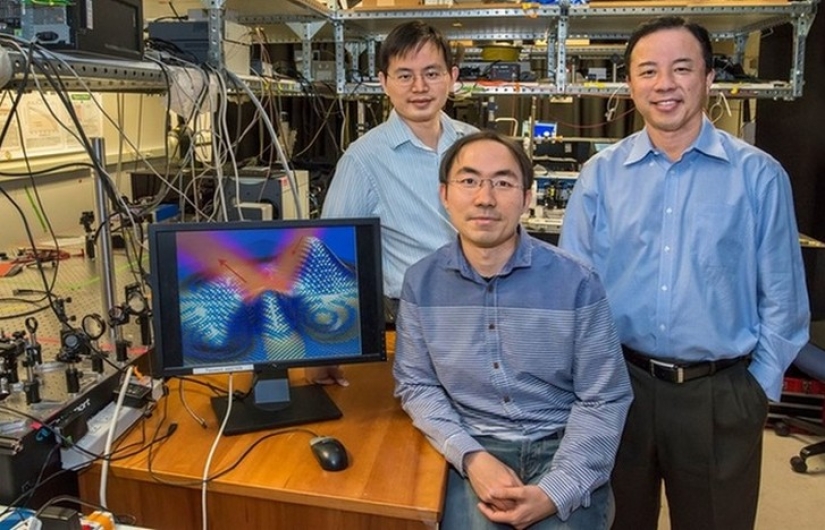 American scientists have created a portable invisibility cloak