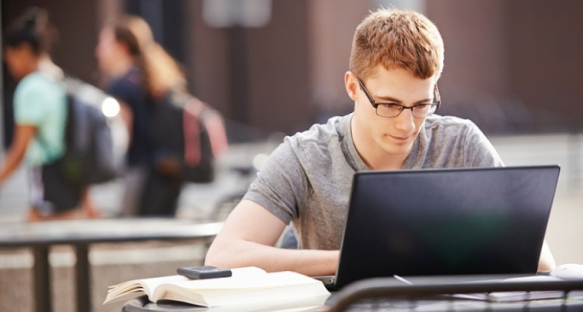 American university introduces pornography course