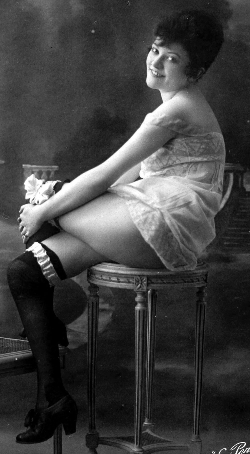 Amor corrupto durante la guerra: raras fotos de soldados británicos encontrados en burdeles franceses durante la Primera Guerra Mundial