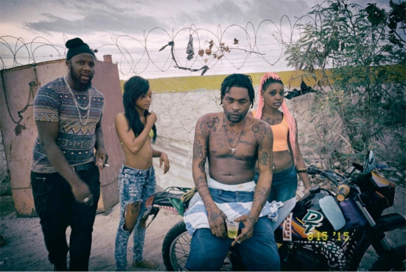 Amor joven: la cultura del striptease y el dancehall en Jamaica Amor joven: la cultura del striptease y el dancehall en Jamaica