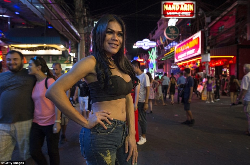 Amor por cálculo: una noche en el barrio rojo de Tailandia Amor por cálculo: una noche en el barrio rojo de Tailandia