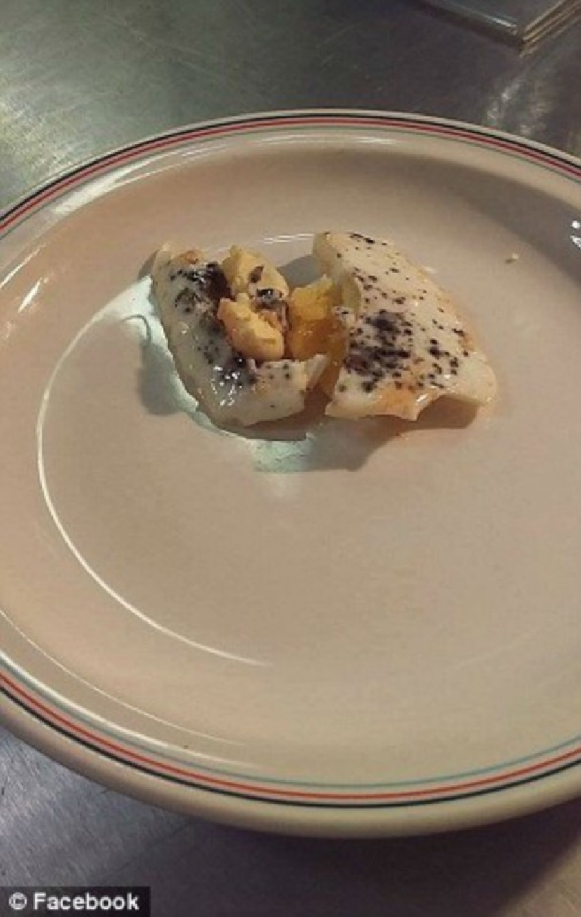 An omelet with mold, rotten apples and raw chicken — what else is fed in the British army