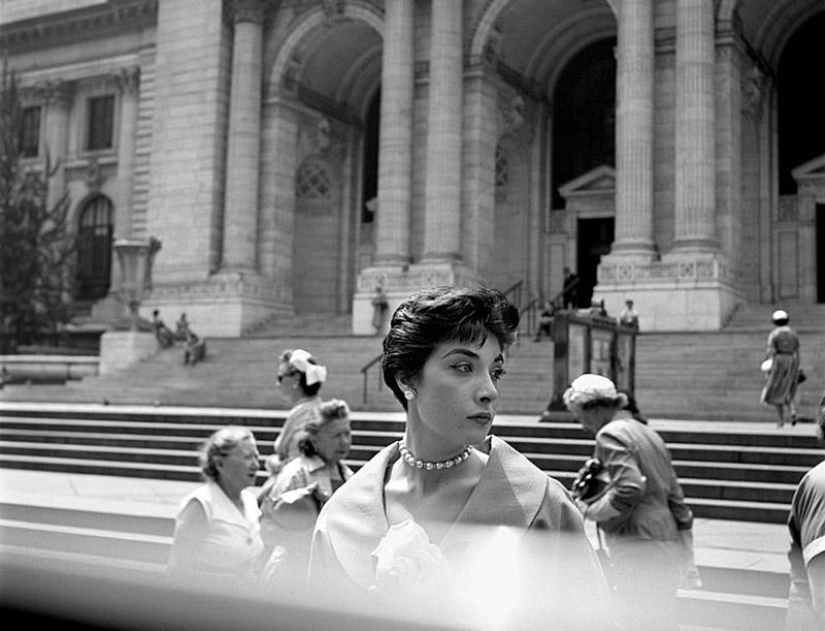 And again about the legendary Vivienne Meyer