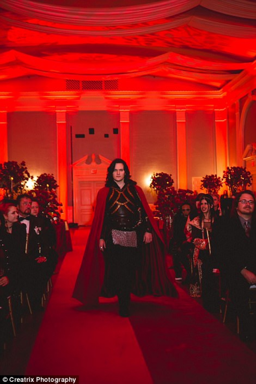 And death will not separate: a couple obsessed with vampires arranged a wedding for 120 thousand dollars And death will not separate: a couple obsessed with vampires arranged a wedding for 120 thousand dollars