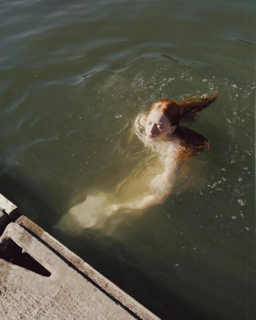 Anti-fashion: fashion photo shoot on the contrary Anti-fashion: fashion photo shoot on the contrary