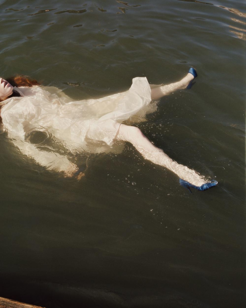 Anti-fashion: fashion photo shoot on the contrary Anti-fashion: fashion photo shoot on the contrary