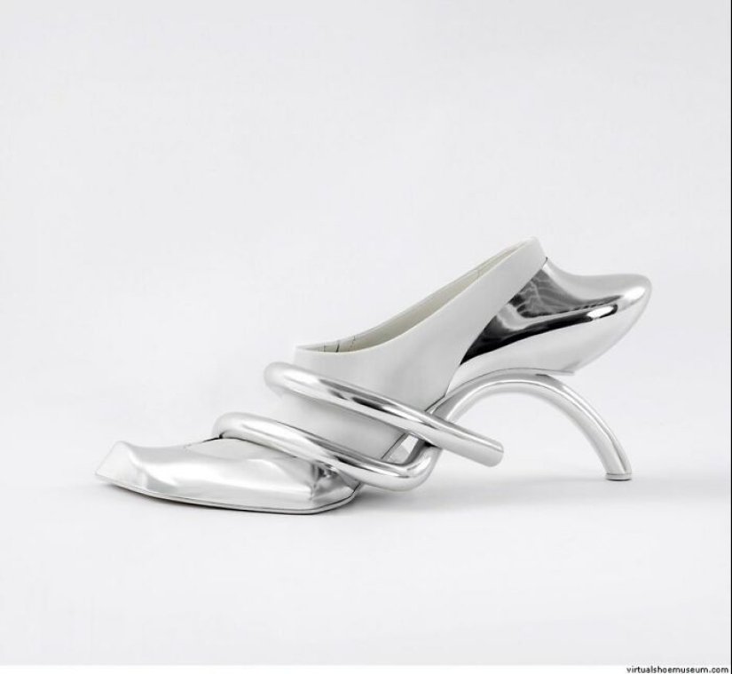Aquí están los diseños de zapatos más extraordinarios del mundo, compartidos en el museo virtual de zapatos por Liza Snook (Parte 2)