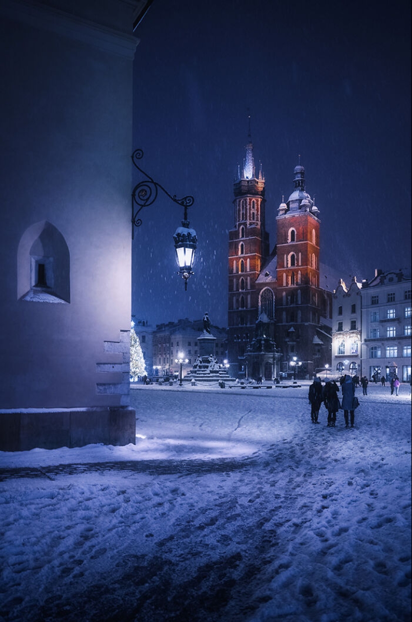 Aquí hay un vistazo a un viaje nevado a lo largo de la ciudad medieval de Cracovia, capturado con la lente de mi cámara