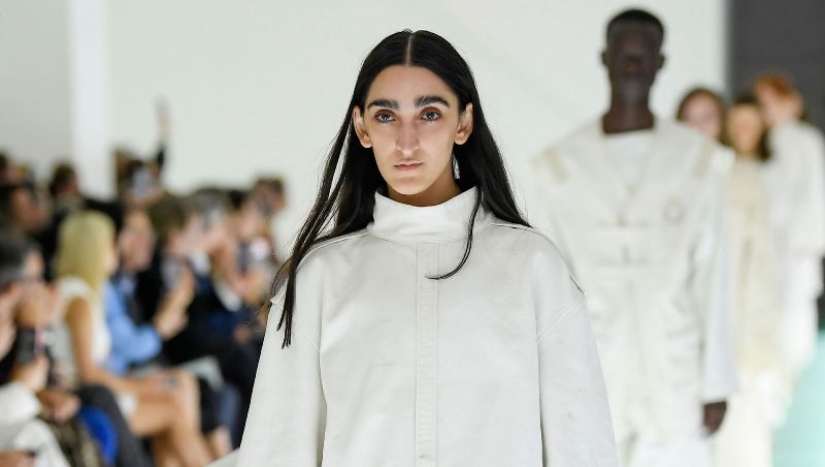 Armine Harutyunyan: por qué la gente ama y odia a una modelo popular de Armenia