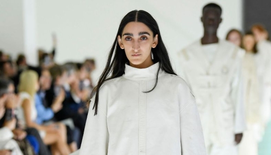 Armine Harutyunyan: por qué la gente ama y odia a una modelo popular de Armenia