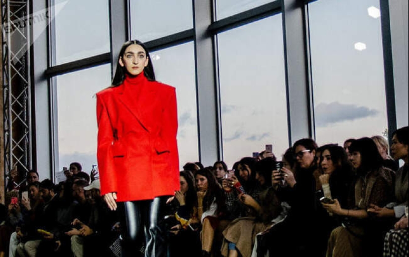 Armine Harutyunyan: why people love and hate a popular model from Armenia