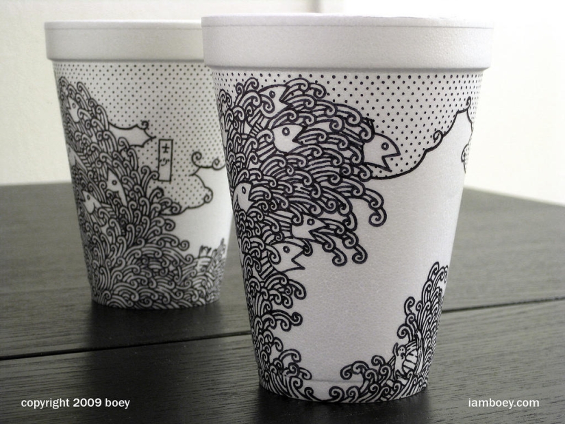 Art on coffee cups Art on coffee cups