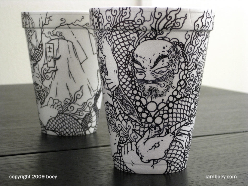 Art on coffee cups Art on coffee cups