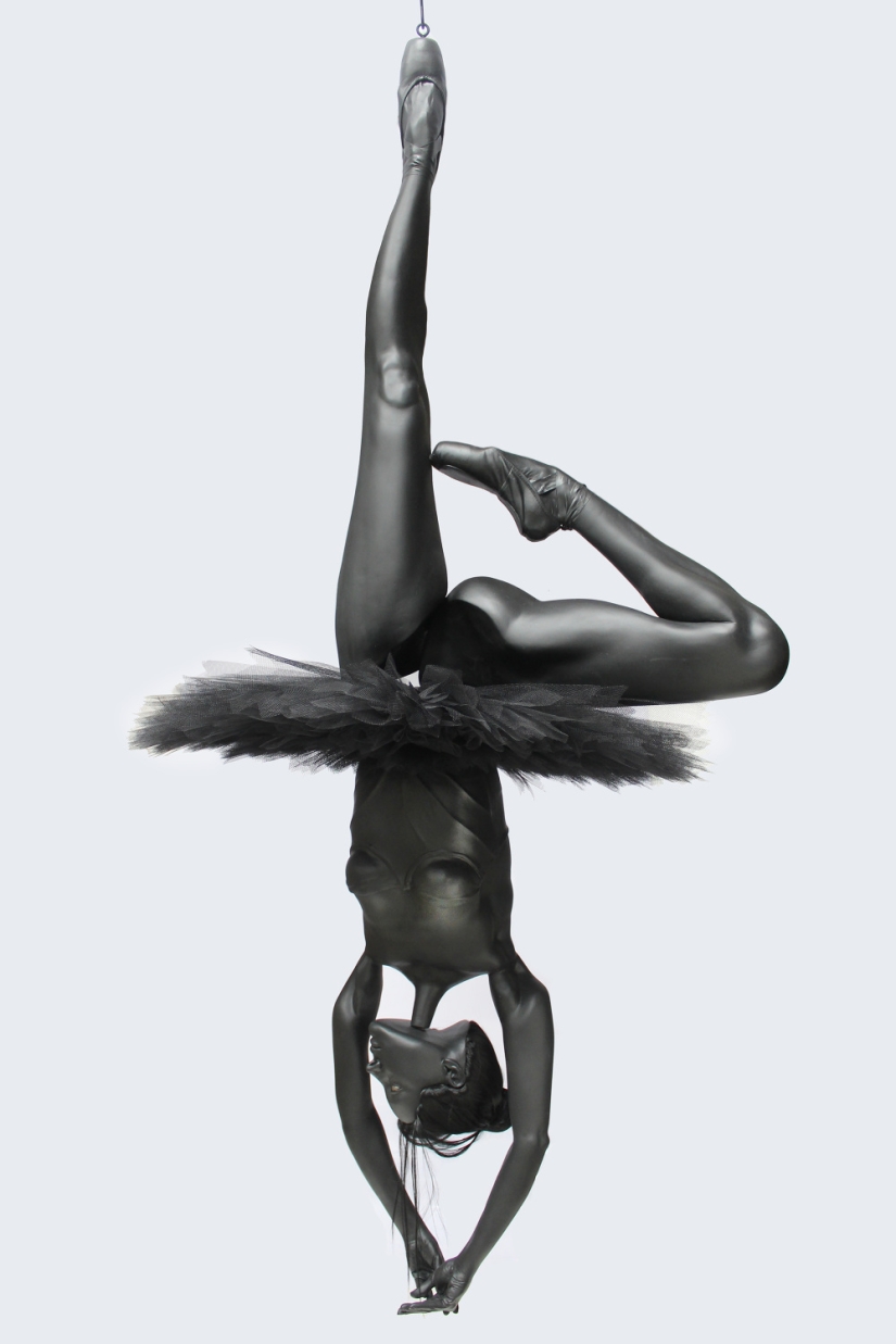 Art on the Edge by Monica Piloni