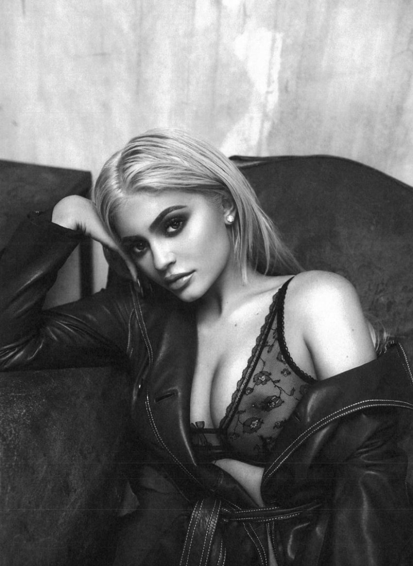 At the forefront of trends: protruding "designer" nipples under transparent outfits