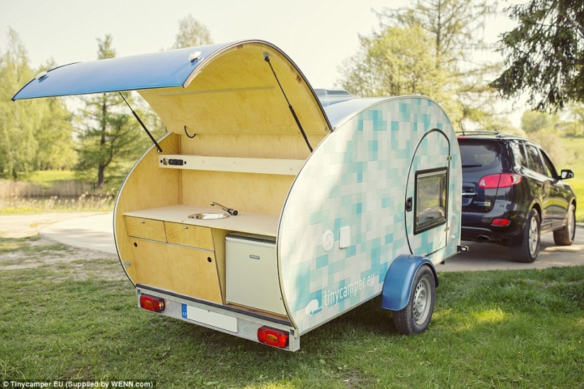 Bajo el techo de su casa: con un remolque de este tipo, no querrá regresar a casa Bajo el techo de su casa: con un remolque de este tipo, no querrá regresar a casa