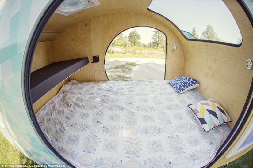 Bajo el techo de su casa: con un remolque de este tipo, no querrá regresar a casa Bajo el techo de su casa: con un remolque de este tipo, no querrá regresar a casa