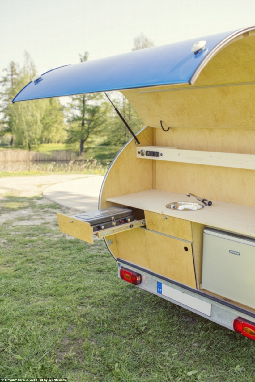 Bajo el techo de su casa: con un remolque de este tipo, no querrá regresar a casa Bajo el techo de su casa: con un remolque de este tipo, no querrá regresar a casa