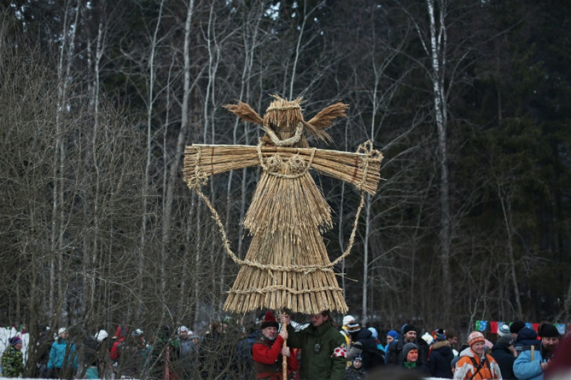 &quot;Bakshevskaya Maslitsa&quot; in a secret glade in the Moscow region