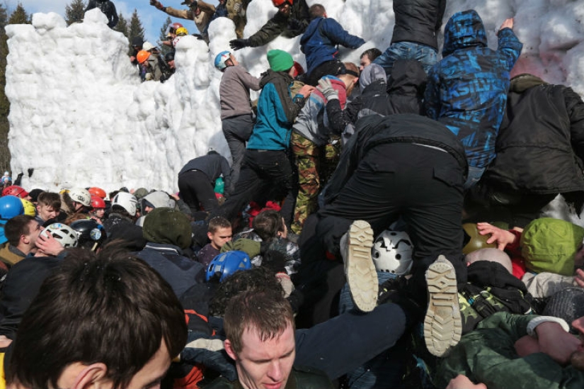 &quot;Bakshevskaya Maslitsa&quot; in a secret glade in the Moscow region