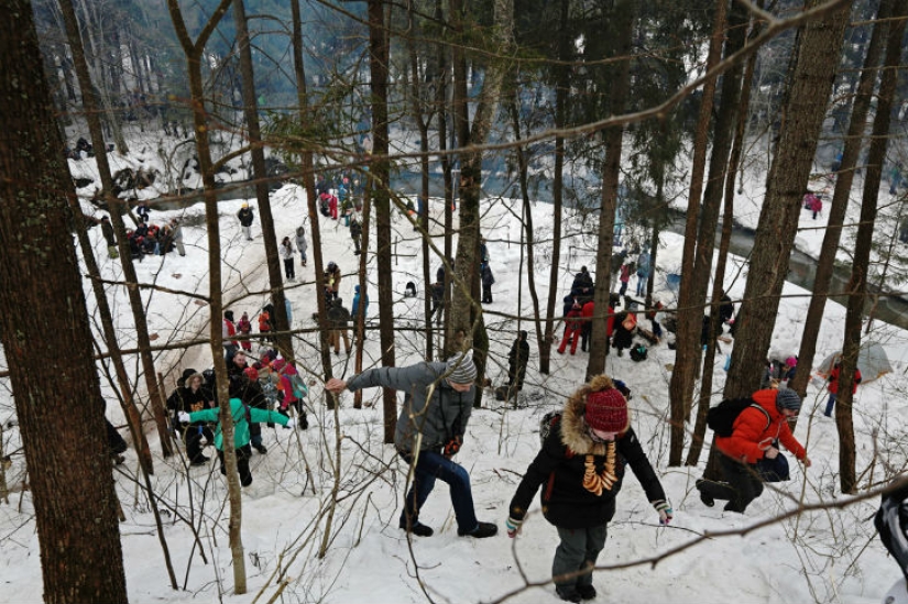 &quot;Bakshevskaya Maslitsa&quot; in a secret glade in the Moscow region