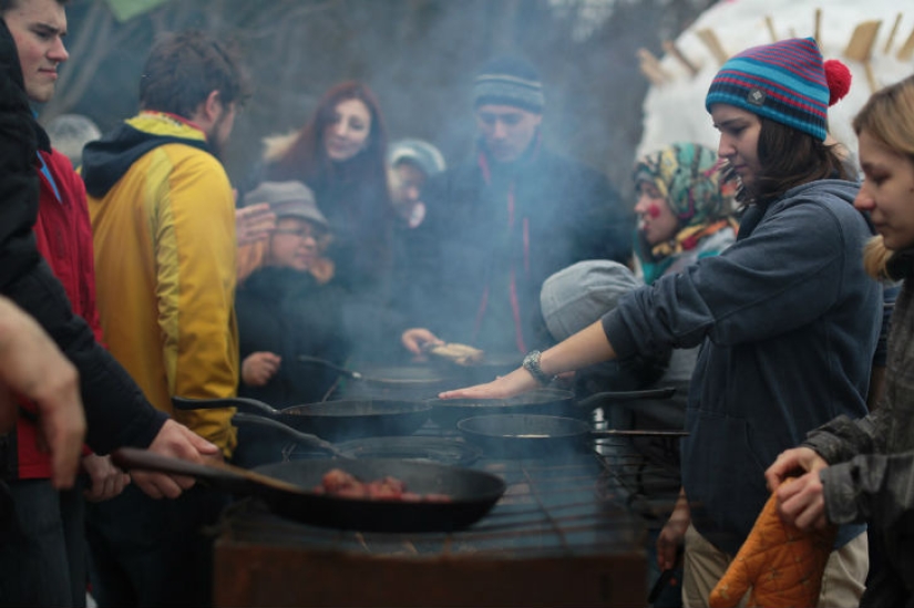 &quot;Bakshevskaya Maslitsa&quot; in a secret glade in the Moscow region