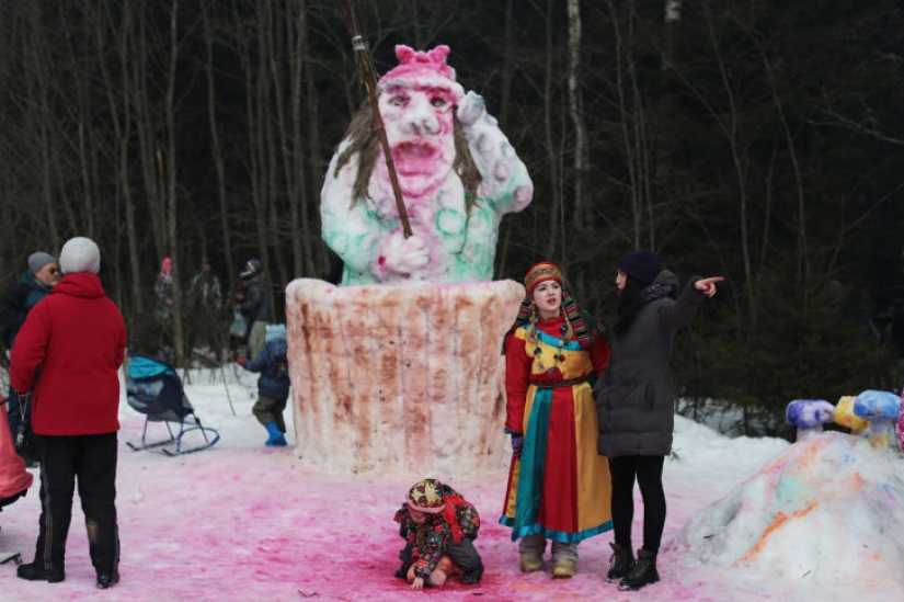 &quot;Bakshevskaya Maslitsa&quot; in a secret glade in the Moscow region