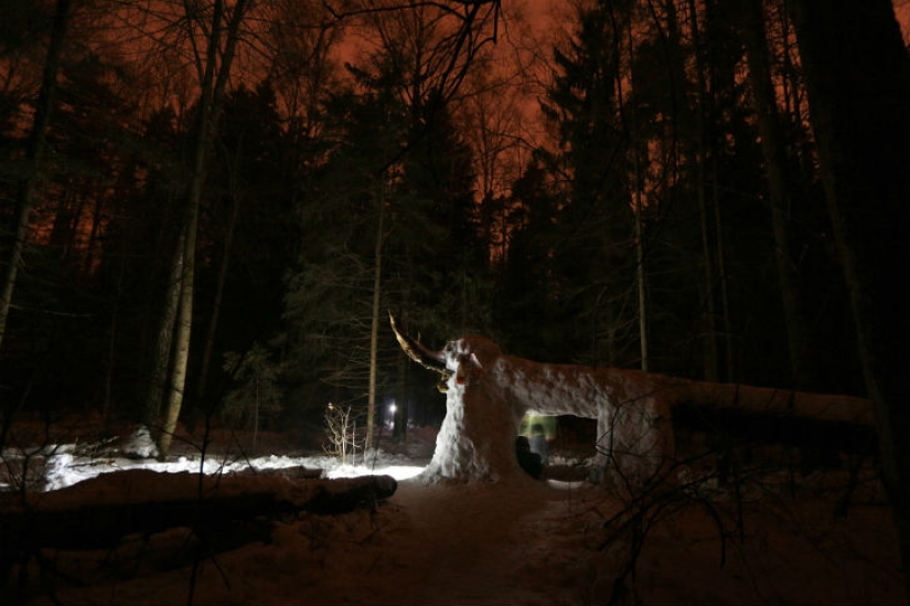 &quot;Bakshevskaya Maslitsa&quot; in a secret glade in the Moscow region