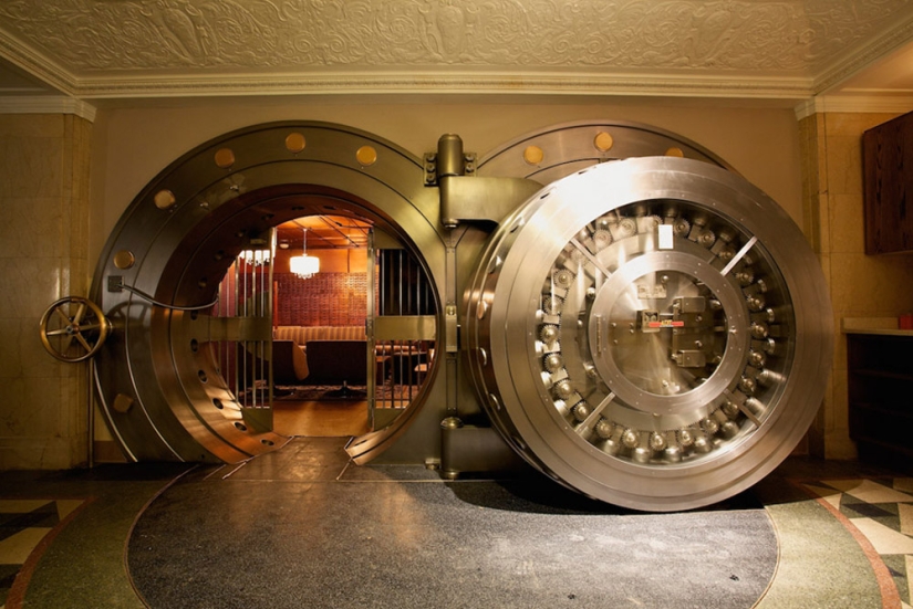 Bank vault from the 20s turned into a stylish restaurant