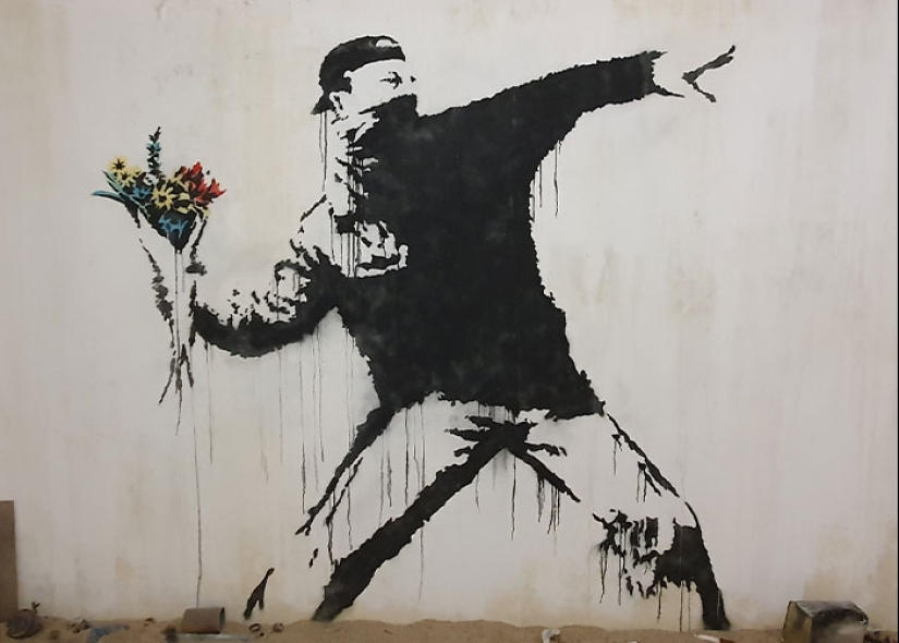 Banksy Fans Stunned As Artist “Confirms” Name In Resurfaced Interview