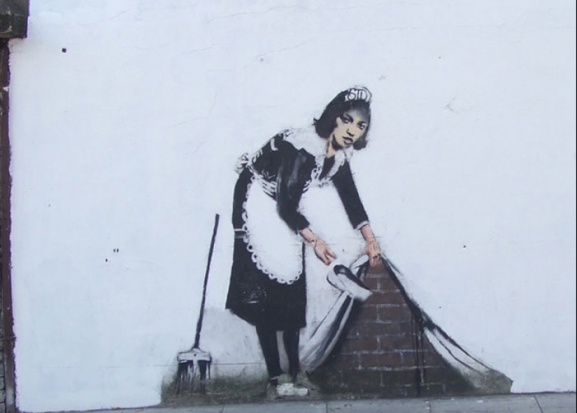 Banksy Fans Stunned As Artist “Confirms” Name In Resurfaced Interview