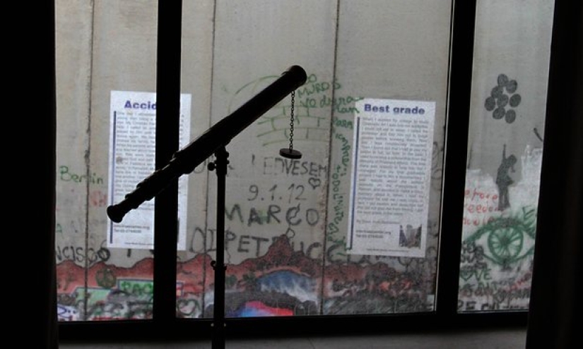 Banksy opened a hotel with the "worst view in the world" — the wall between Israel and Palestine Banksy opened a hotel with the "worst view in the world" — the wall between Israel and Palestine