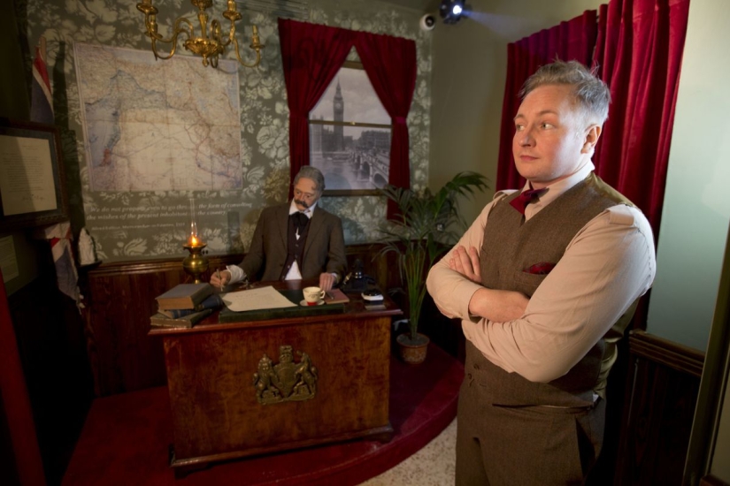 Banksy opened a hotel with the "worst view in the world" — the wall between Israel and Palestine Banksy opened a hotel with the "worst view in the world" — the wall between Israel and Palestine