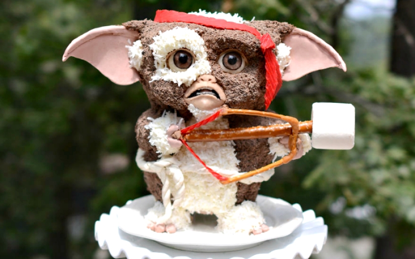 Battle of two edible gremlins