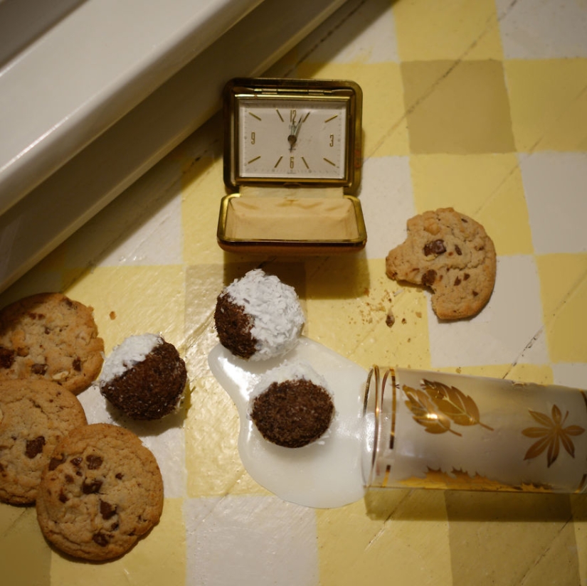 Battle of two edible gremlins