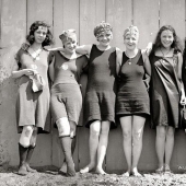 Beach fashion of the 20-30s of the XX century