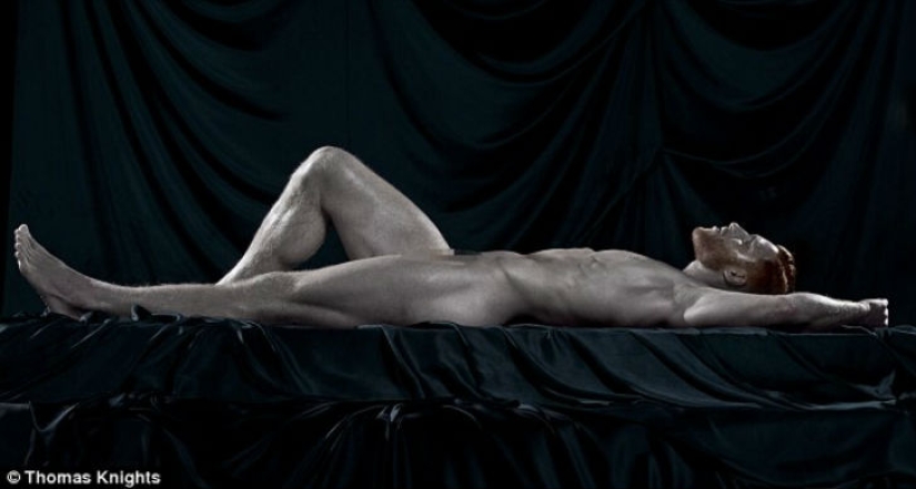 Beautiful, famous, redheads and naked posing for a unique photo shoot Beautiful, famous, redheads and naked posing for a unique photo shoot