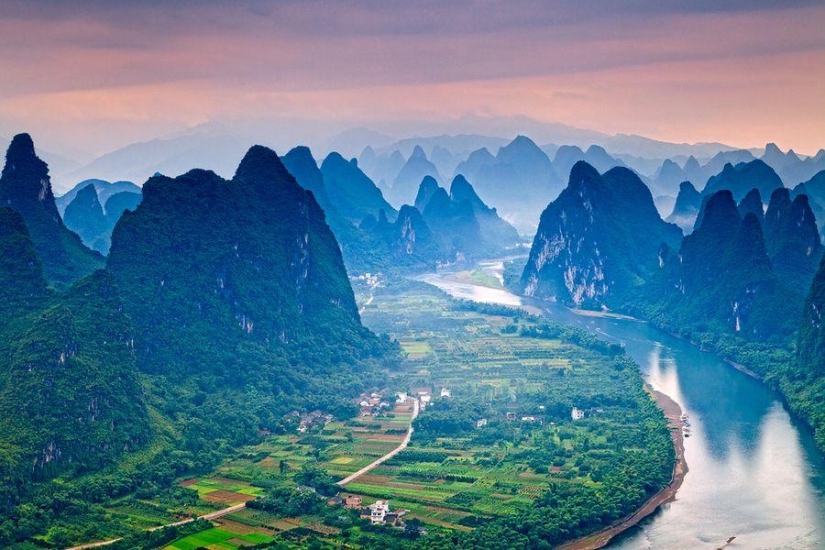 Beautiful scenery of the Chinese river of poets and artists Beautiful scenery of the Chinese river of poets and artists