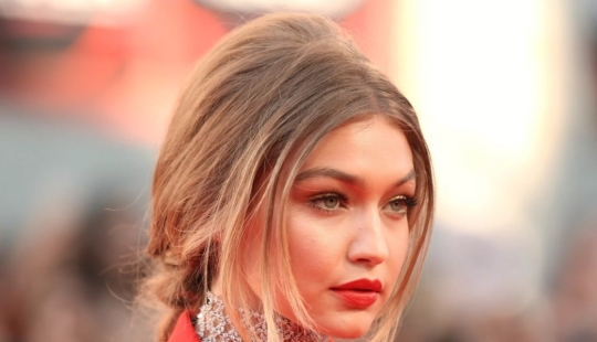 Beauty in a million: one of the highest paid models - Gigi Hadid
