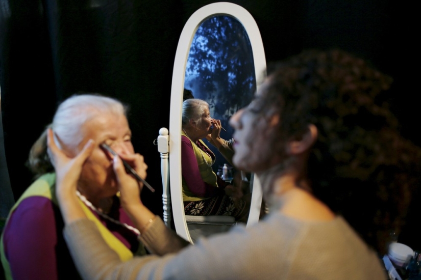 Beauty pageant for Holocaust survivors held in Israel