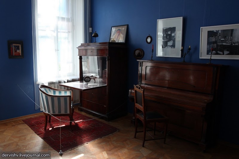 Behemoth, Annushka and other inhabitants of the "bad apartment"