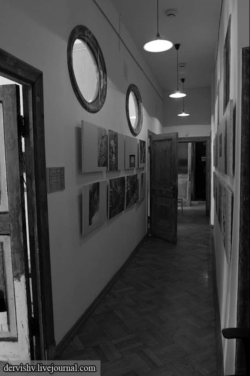 Behemoth, Annushka y otros habitantes del "apartamento malo"