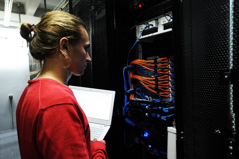 Behind seven locks: How a hosting and cloud services provider works