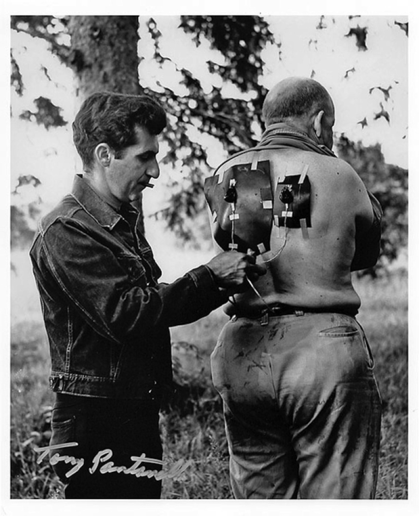 Behind the scenes of famous thrillers and horror films Behind the scenes of famous thrillers and horror films